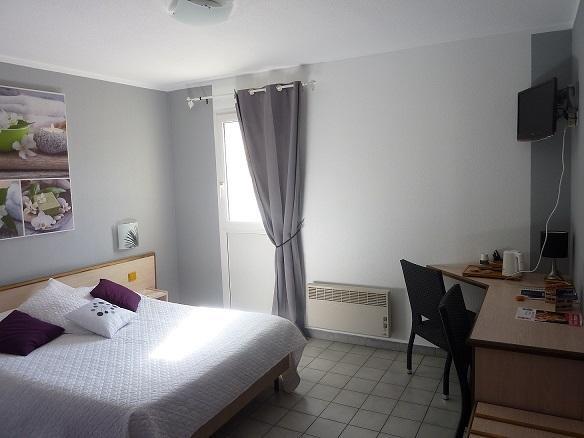 Hotel Logis La Grande Bastide Oraison Zewnętrze zdjęcie