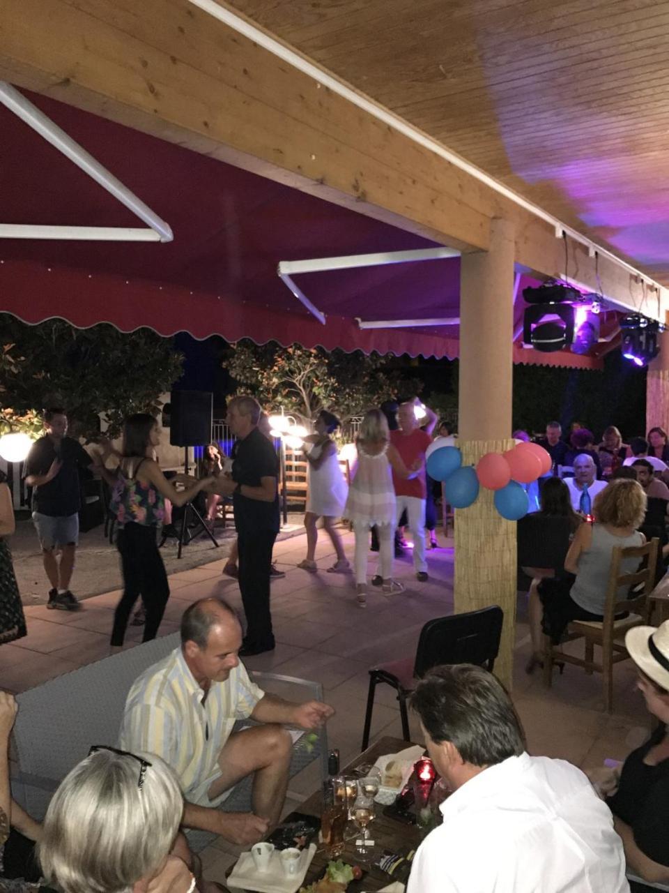 Hotel Logis La Grande Bastide Oraison Zewnętrze zdjęcie